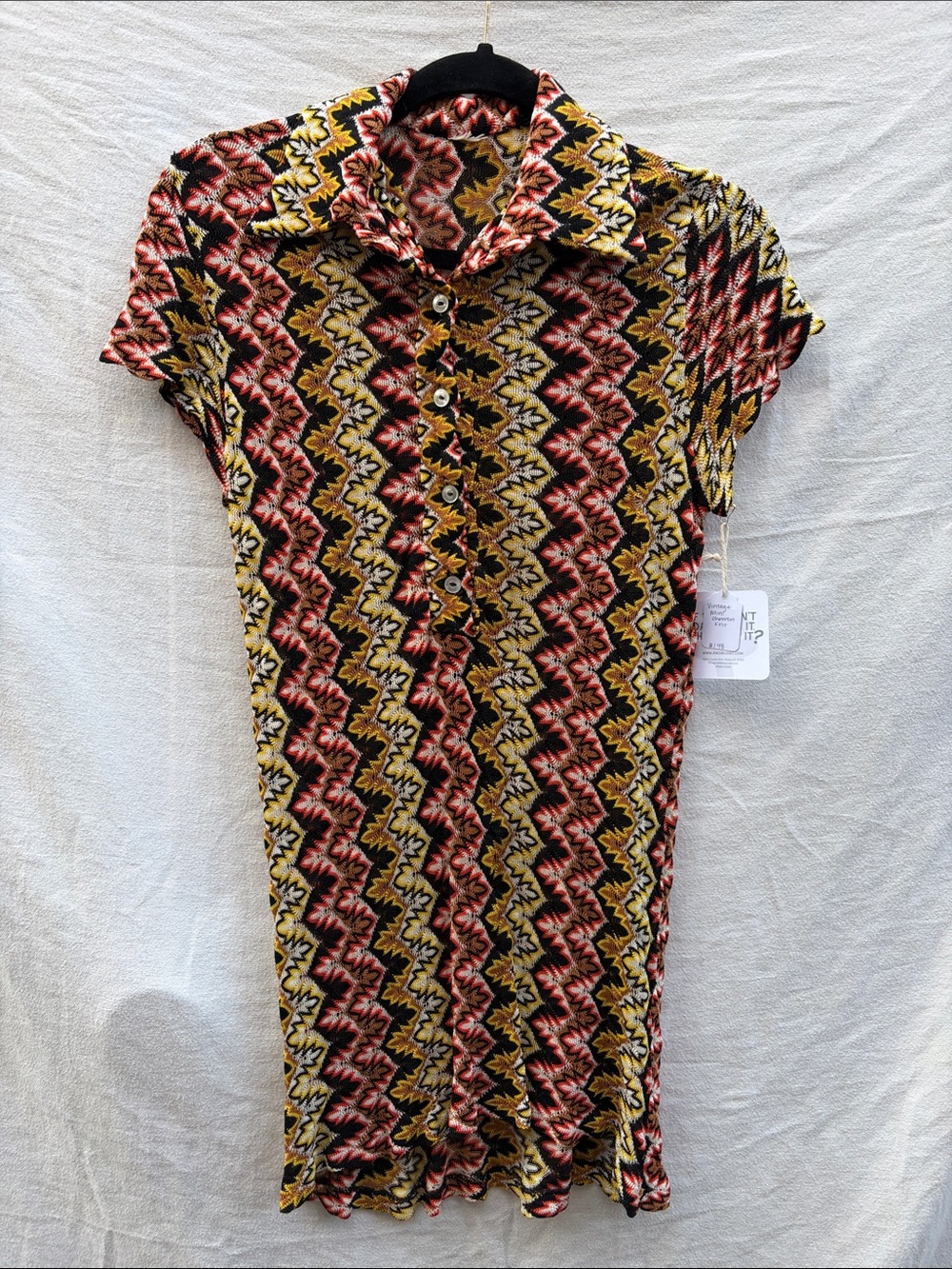 Wavy Zigzag Short-Sleeve Shirt Dress in Yellow & Red